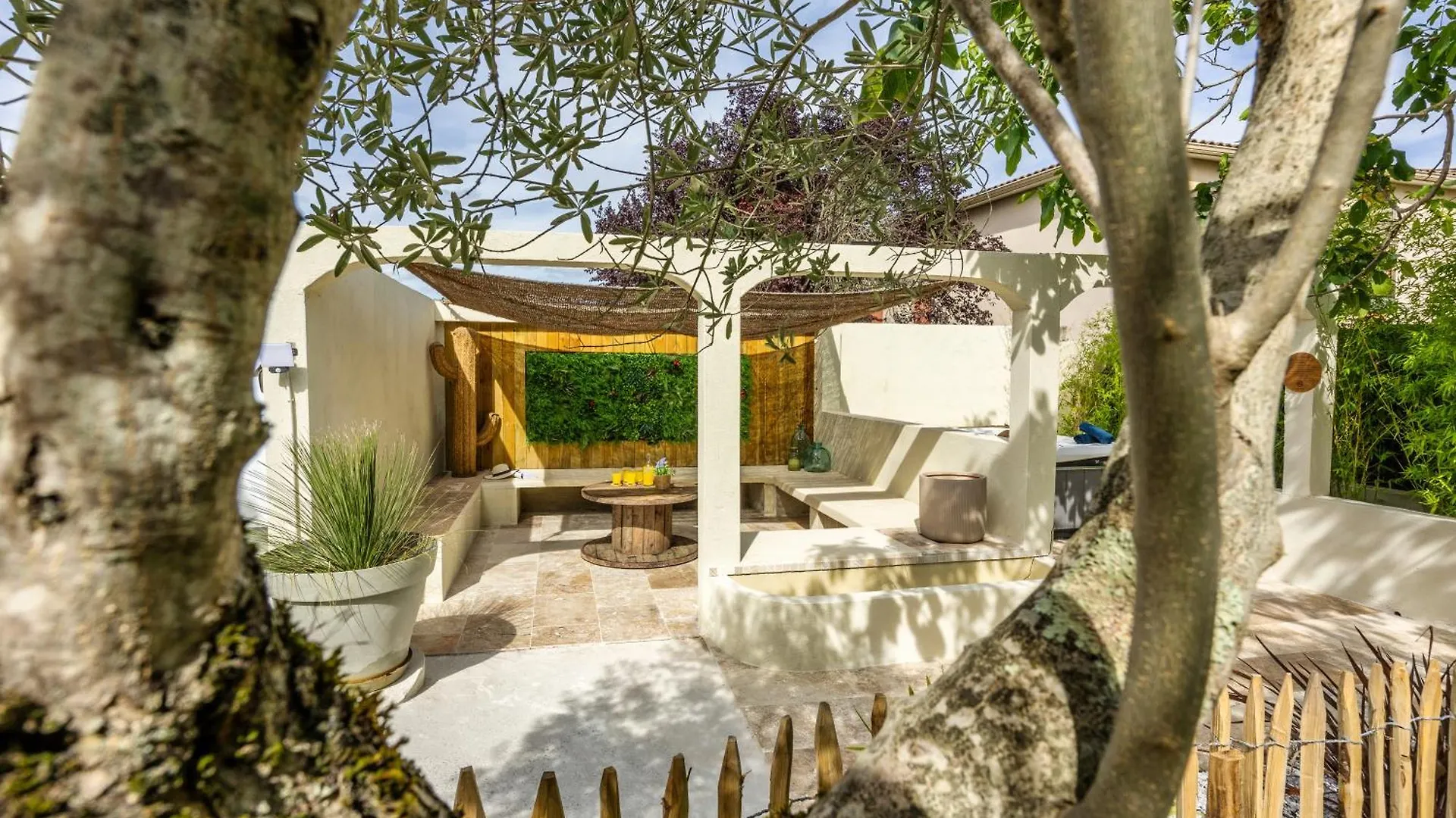 L'Oliveraie D'Eurocentre - Toulouse Nord Castelnau-d'Estretefonds Guest house
